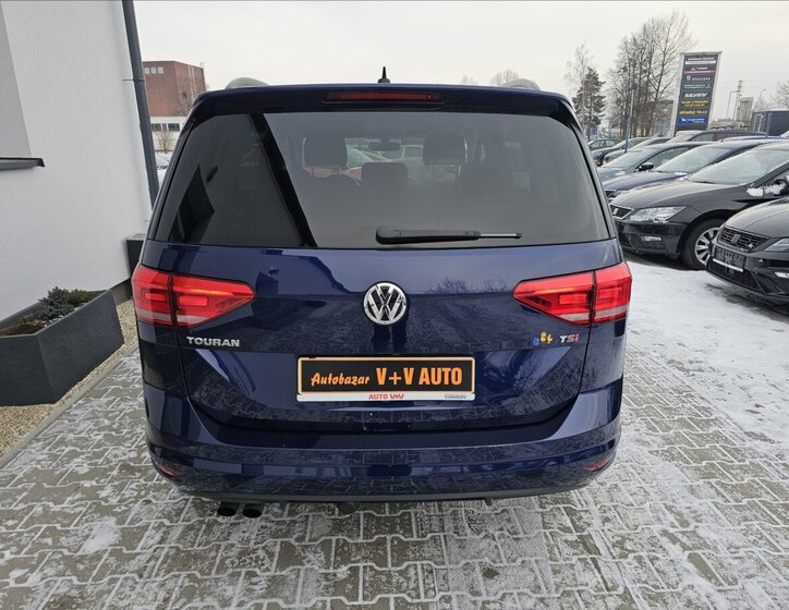 Volkswagen Touran 7