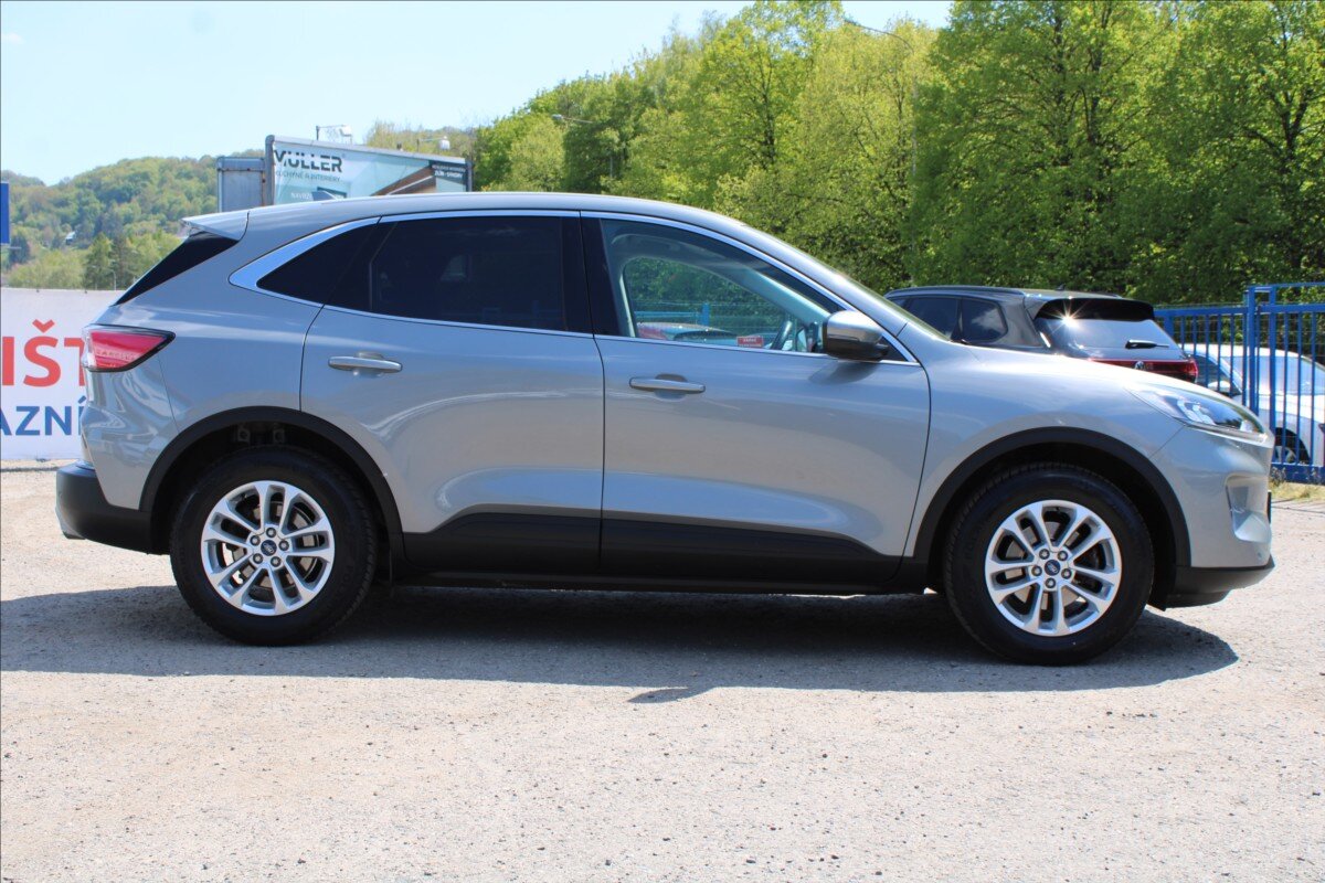 Ford Kuga SUV / Terénní 1,5 l 110 kw