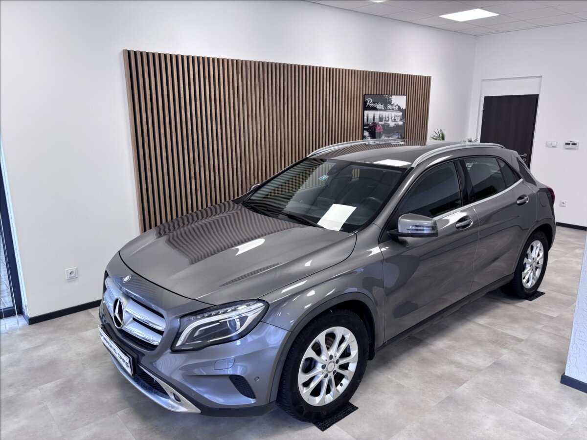 Mercedes-Benz GLA Kombi 1,6 l 90 kw