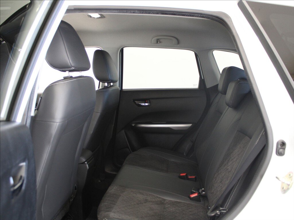 Suzuki Vitara SUV / Terénní 1,4 l 95 kw