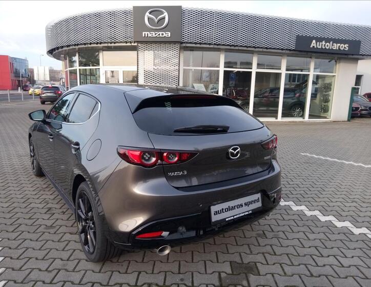 Mazda 3 9