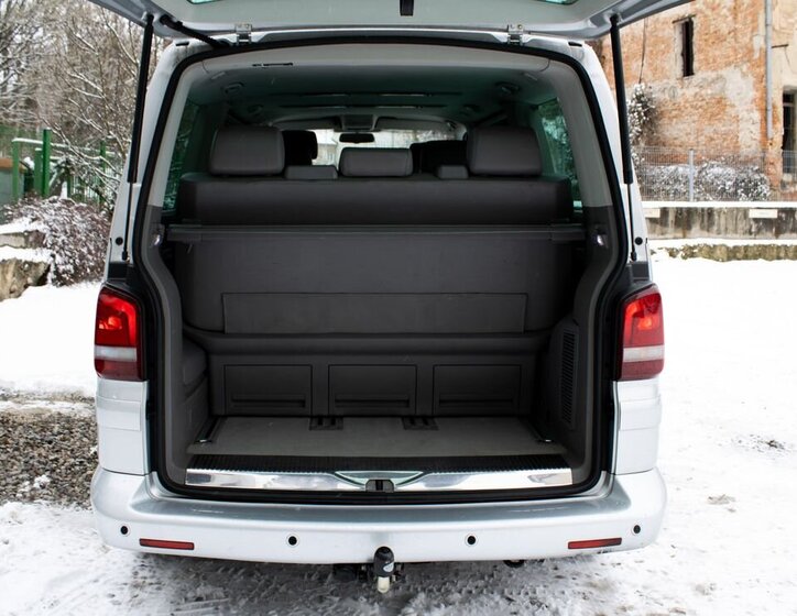 Volkswagen Ostatní VAN-Minibus 2,5 l 128 kw