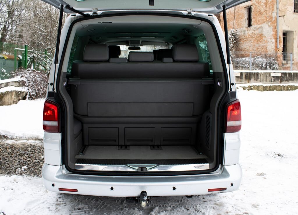 Volkswagen Ostatní VAN-Minibus 2,5 l 128 kw