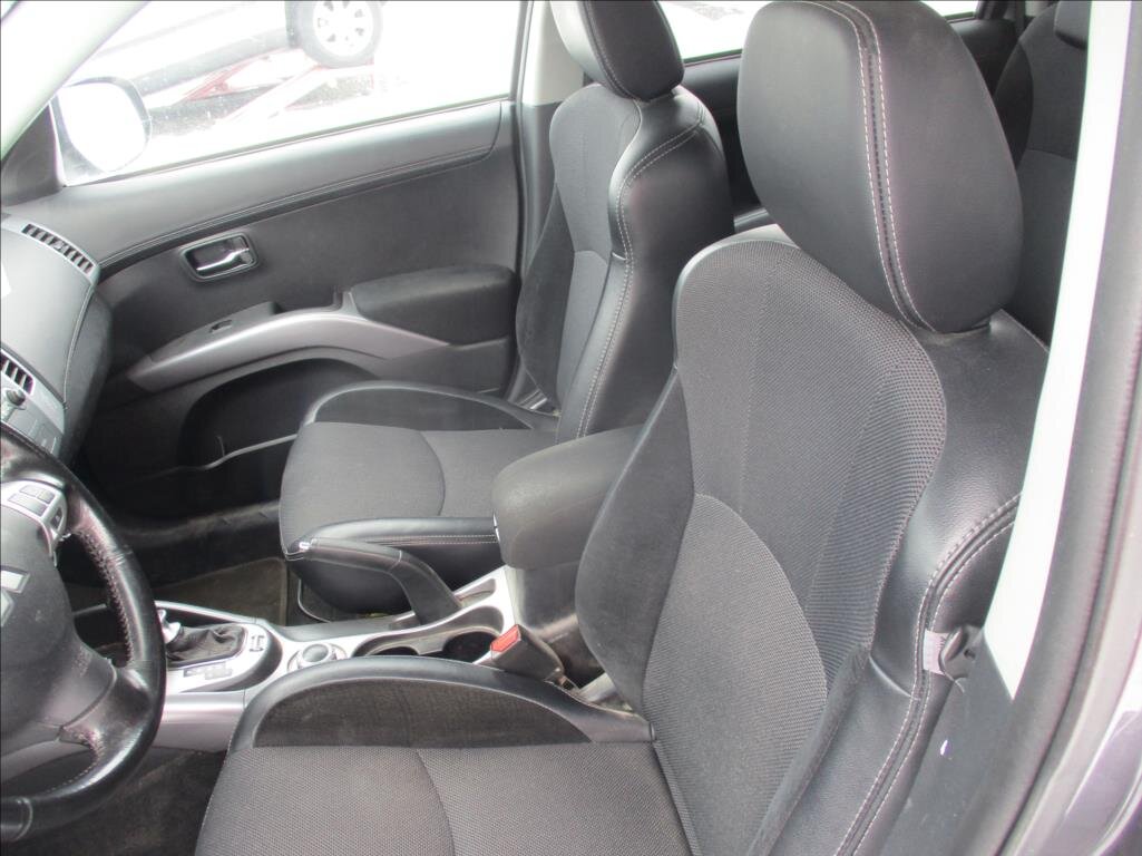 Mitsubishi Outlander SUV 2,2 l 115 kw