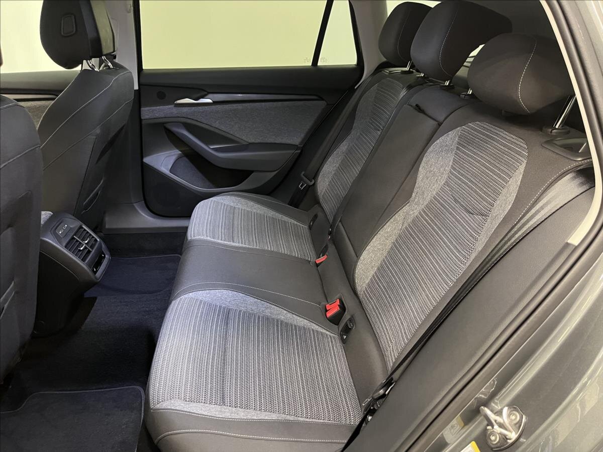 Škoda Superb Kombi 2,0 l 142 kw