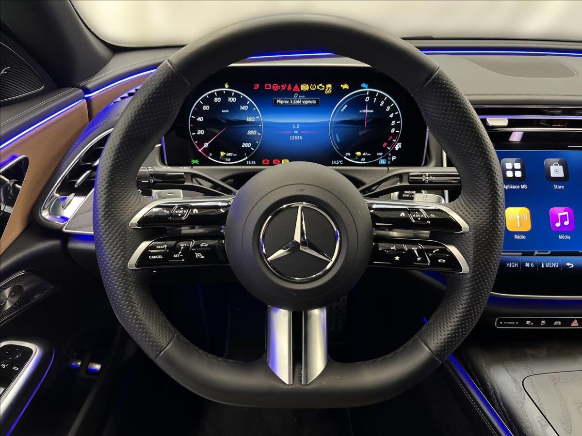 Mercedes-Benz Třídy E Sedan 2,0 l 185 kw