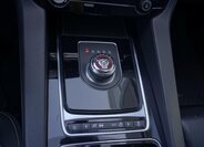 Jaguar F-Pace SUV / Terénní 2,0 l 184 kw