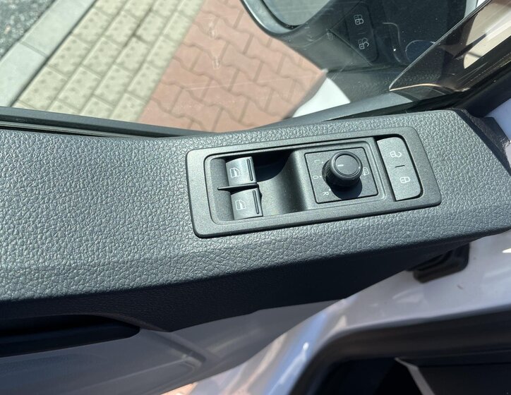 Volkswagen Transporter Kombi 2,0 l 110 kw