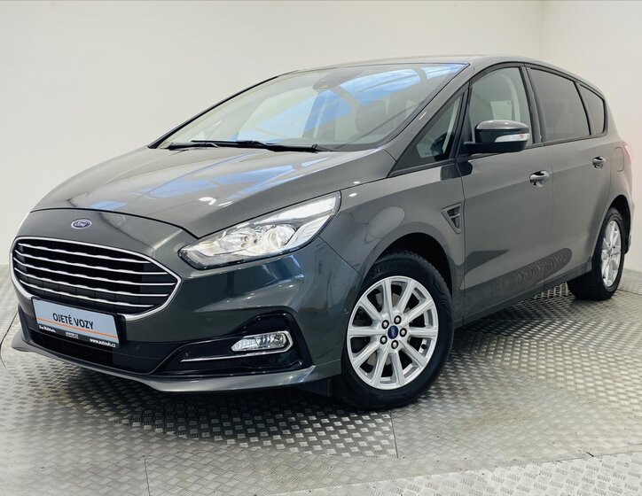 Ford S-MAX 1