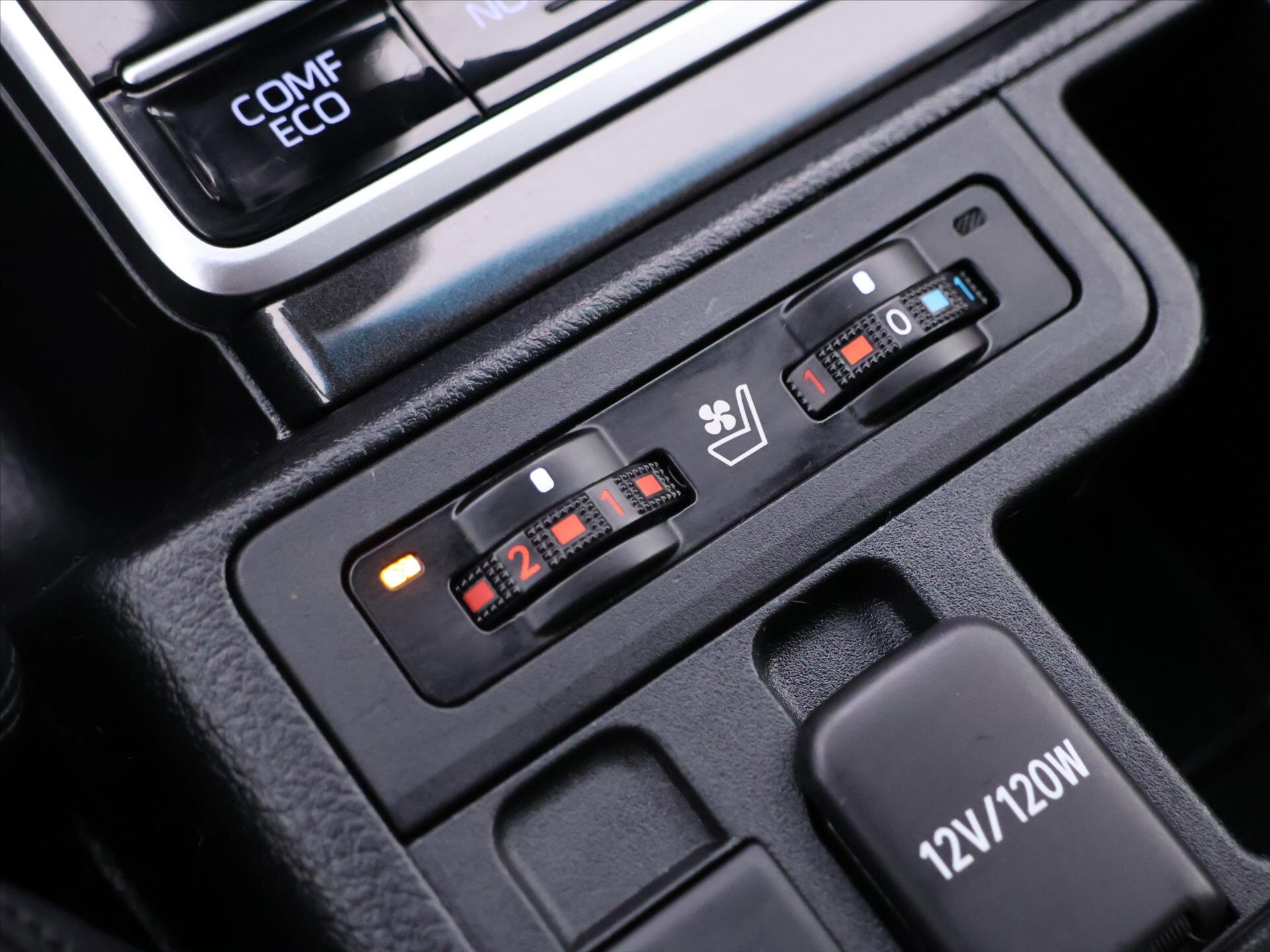 Toyota Land Cruiser SUV / Terénní 2,8 l 150 kw