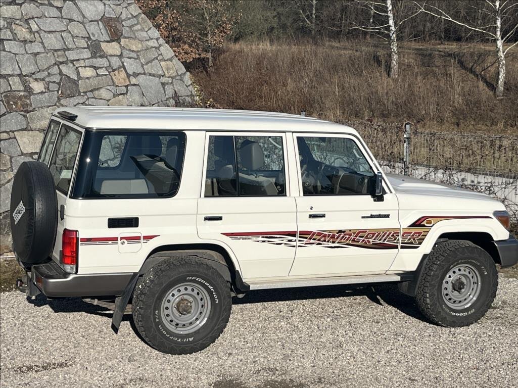 Toyota Land Cruiser Ostatní 4,0 l 170 kw
