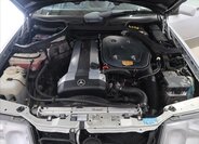 Mercedes-Benz 124 Kupé 3,0 l 162 kw