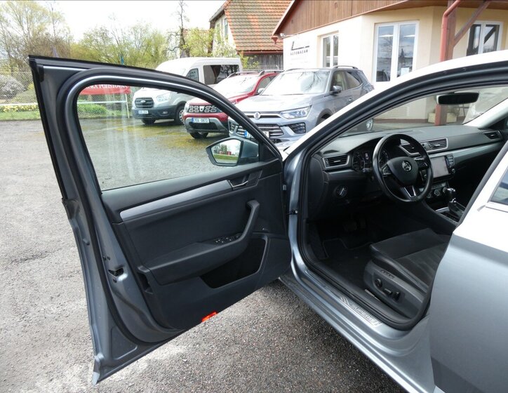 Škoda Superb Liftback 2,0 l 110 kw