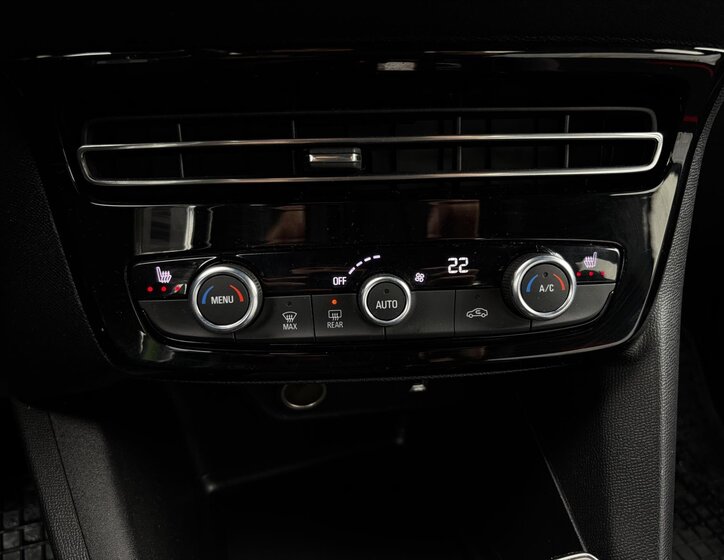 Opel Mokka SUV 1,2 l 96 kw