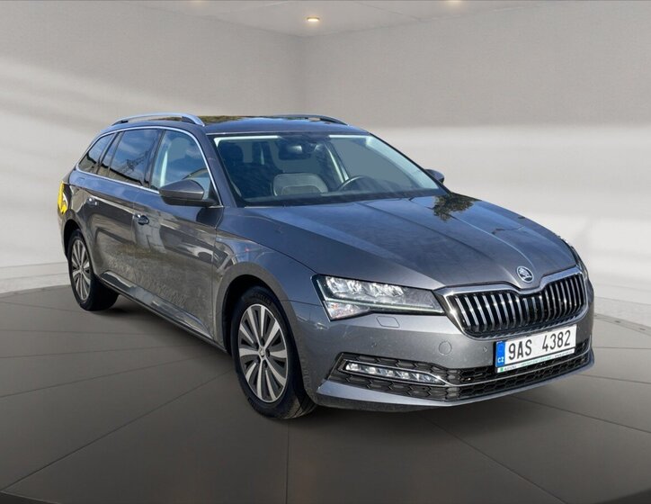 Škoda Superb 1