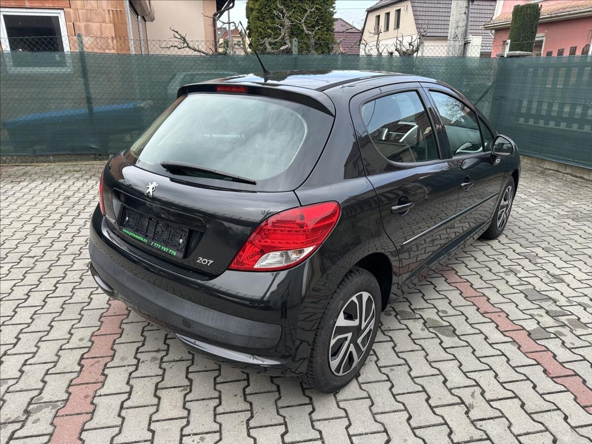 Peugeot 207 Hatchback 1,4 l 54 kw