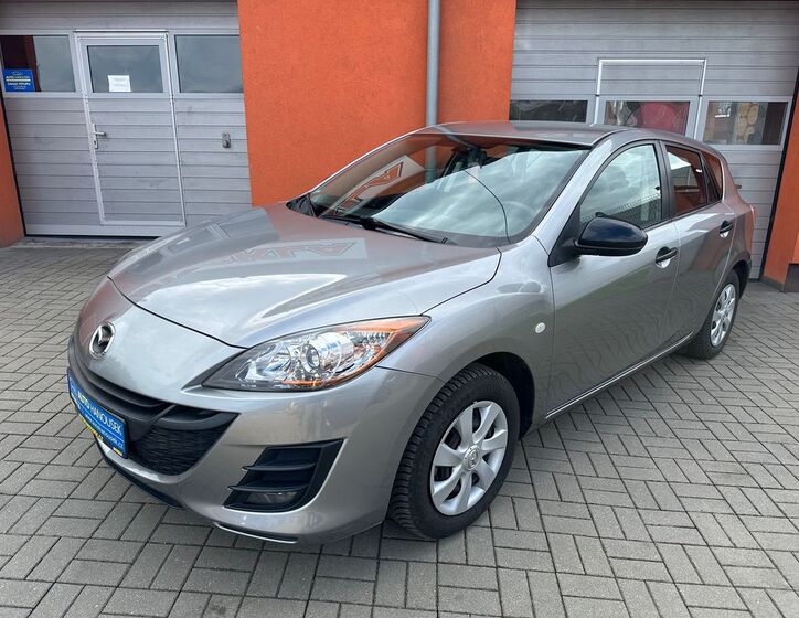 Mazda 3 1