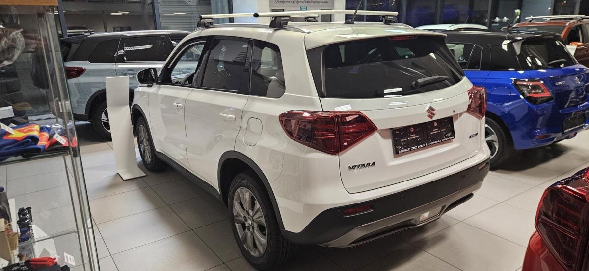 Suzuki Vitara SUV 1,4 l 81 kw