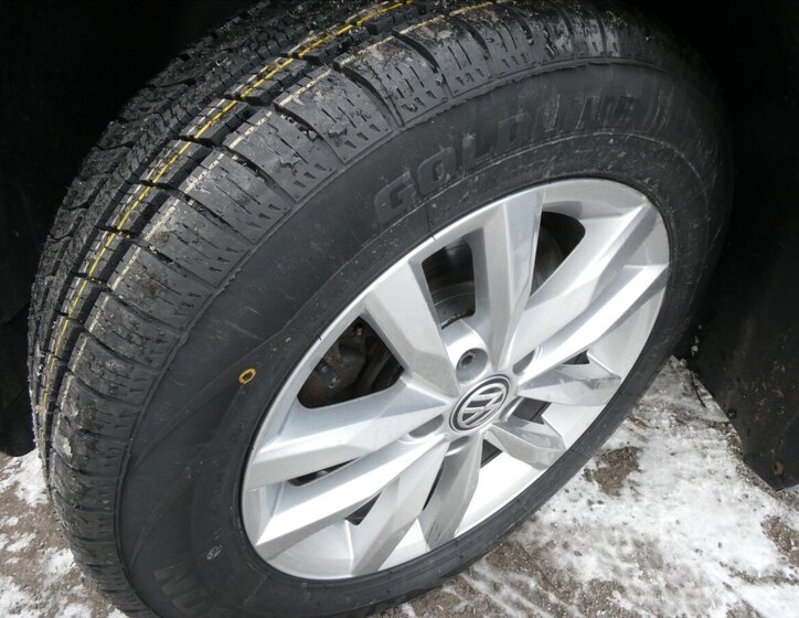 Volkswagen Touran MPV 1,2 l 81 kw