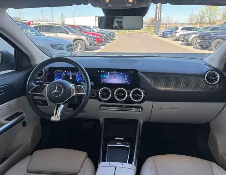 Mercedes-Benz EQA SUV / Terénní 0,0 140 kw