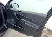 Volkswagen Passat Sedan / Limuzína 2,0 l 103 kw