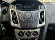 Ford Focus 16