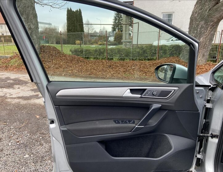 Volkswagen Golf Sportsvan MPV 1,6 l 81 kw