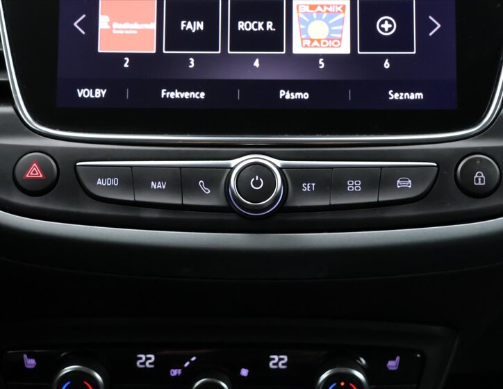 Opel Crossland Hatchback 1,2 l 81 kw