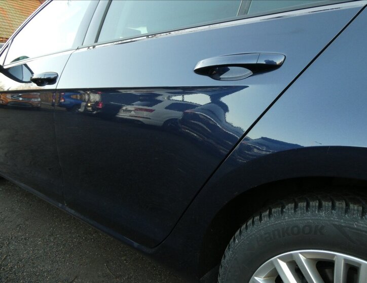 Volkswagen Golf Kombi 1,6 l 81 kw