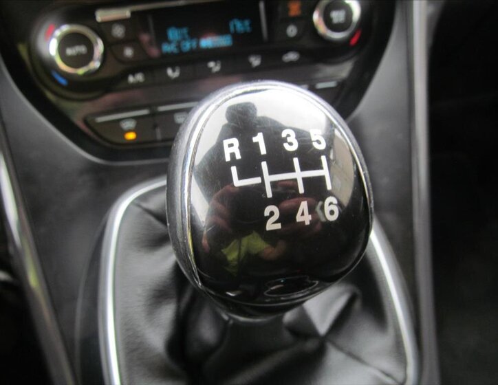 Ford Kuga SUV / Terénní 2,0 l 110 kw