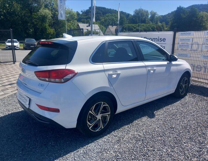 Hyundai i30 8