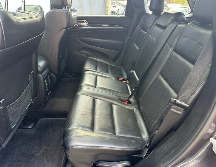 Jeep Grand Cherokee 12