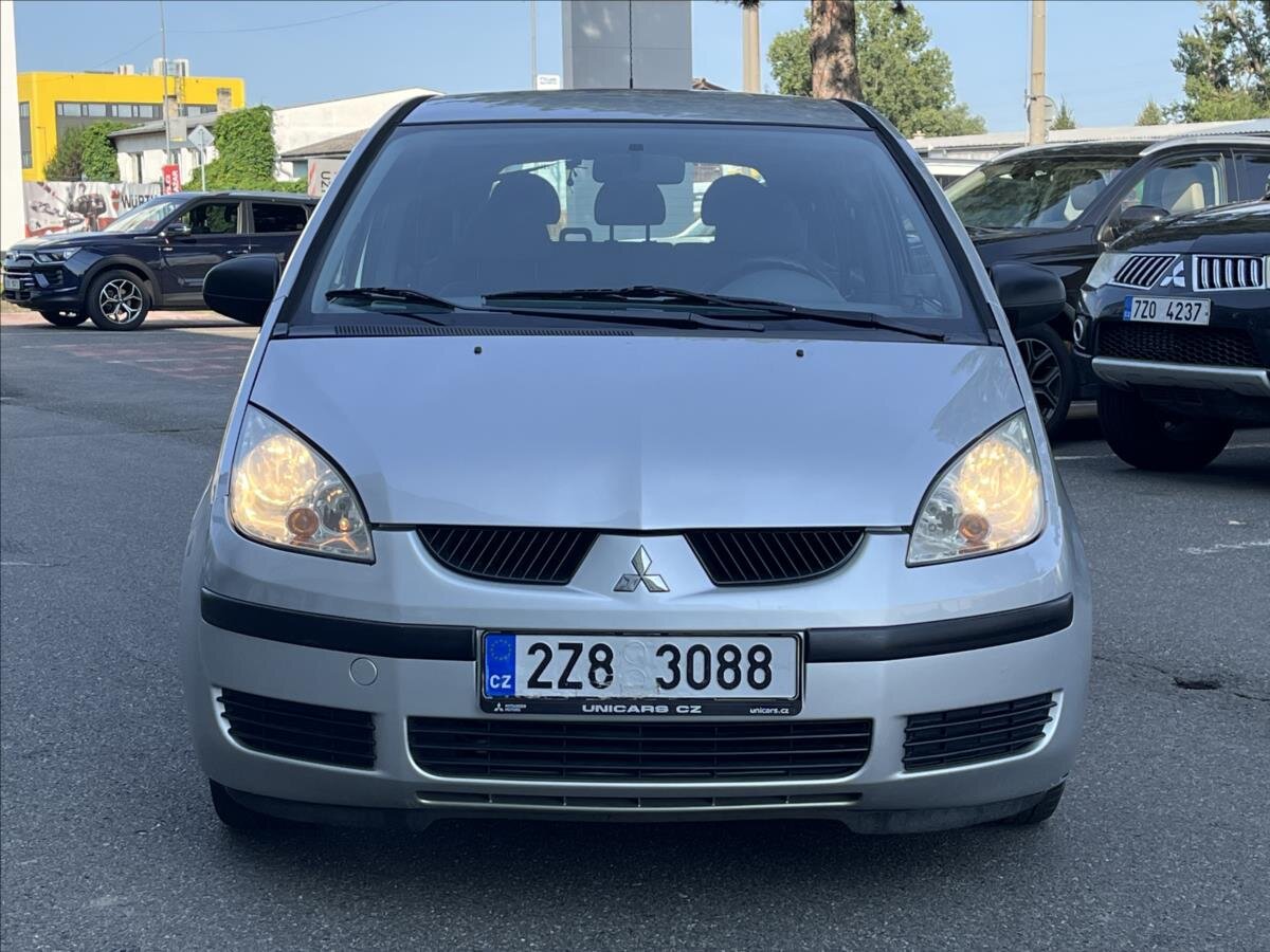 Mitsubishi Colt Hatchback 1,1 l 55 kw