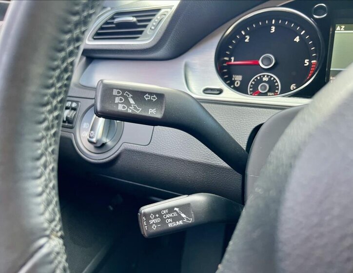 Volkswagen Passat Kombi 2,0 l 103 kw