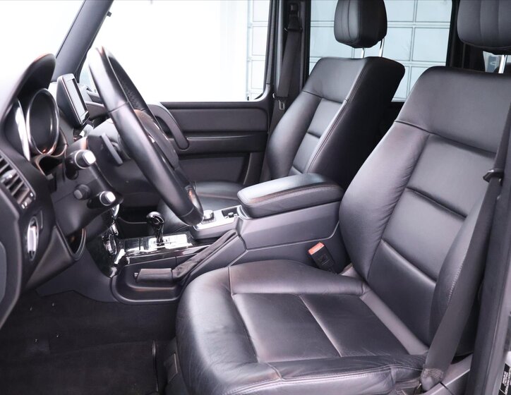 Mercedes-Benz Třídy G SUV 3,0 l 155 kw