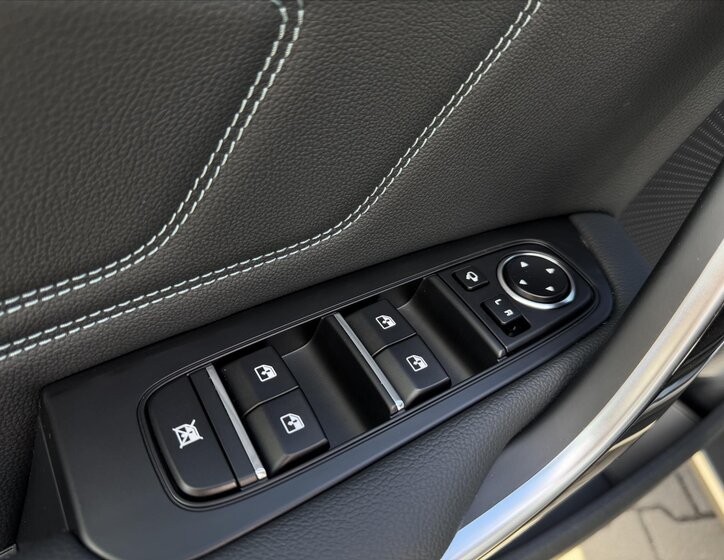 KIA XCeed CUV / Crossover 1,6 l 132 kw