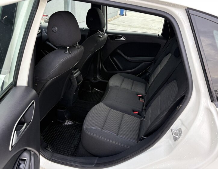 Mercedes-Benz Třídy B Kombi 1,5 l 80 kw