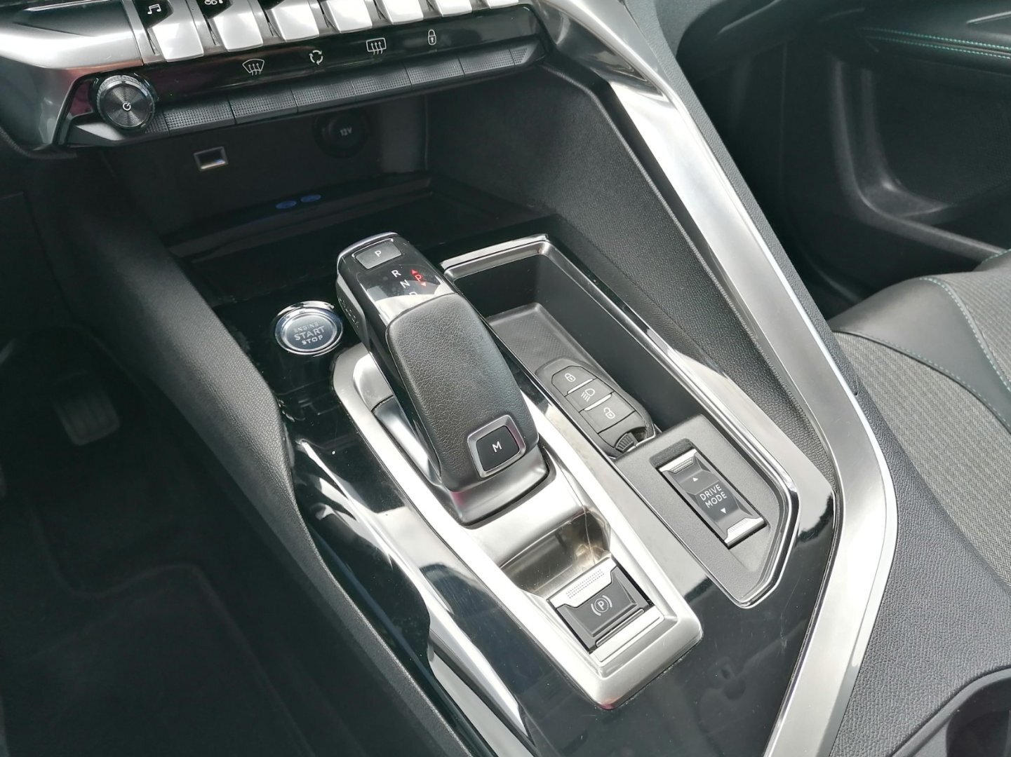 Peugeot 5008 SUV / Terénní 1,5 l 96 kw