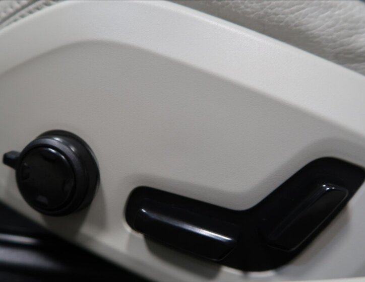 Volvo S90 Sedan 2,0 l 173 kw