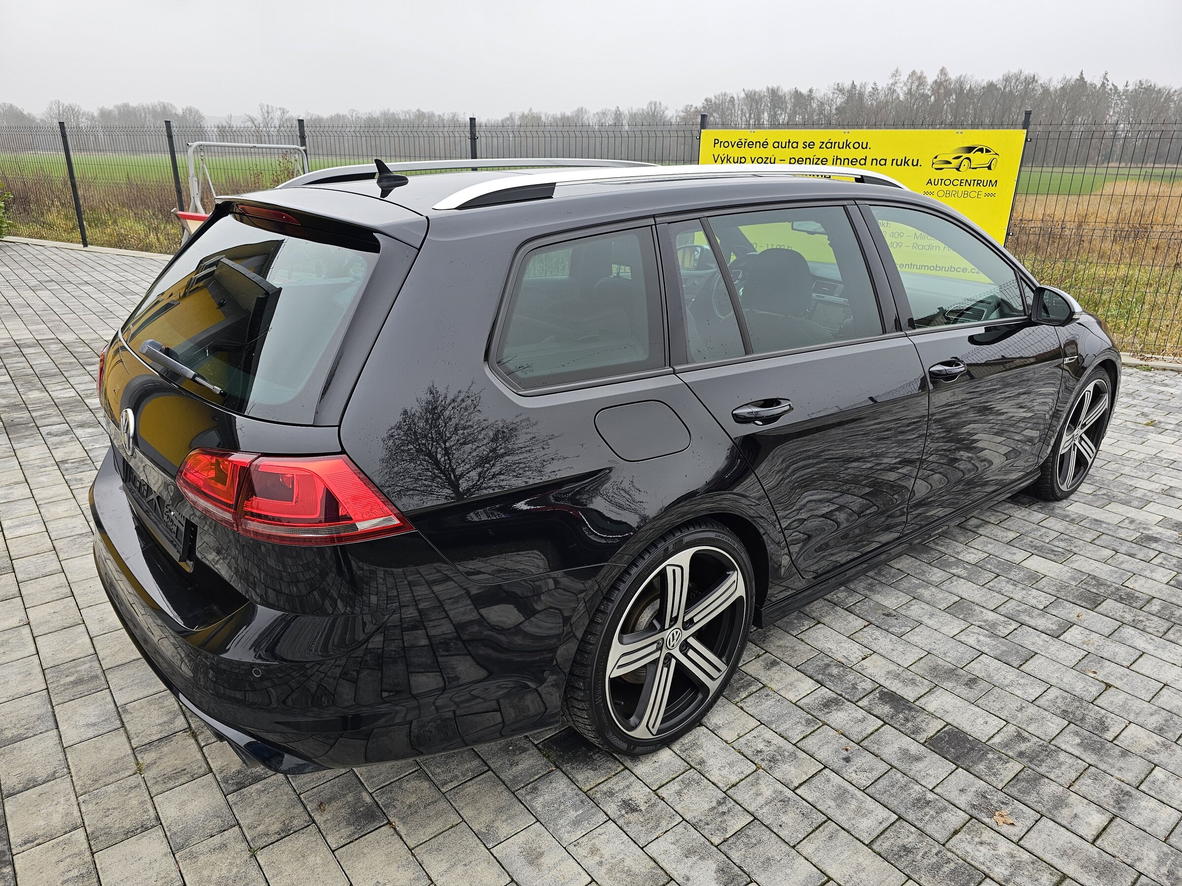 Volkswagen Golf Sportsvan Kombi 2,0 l 221 kw