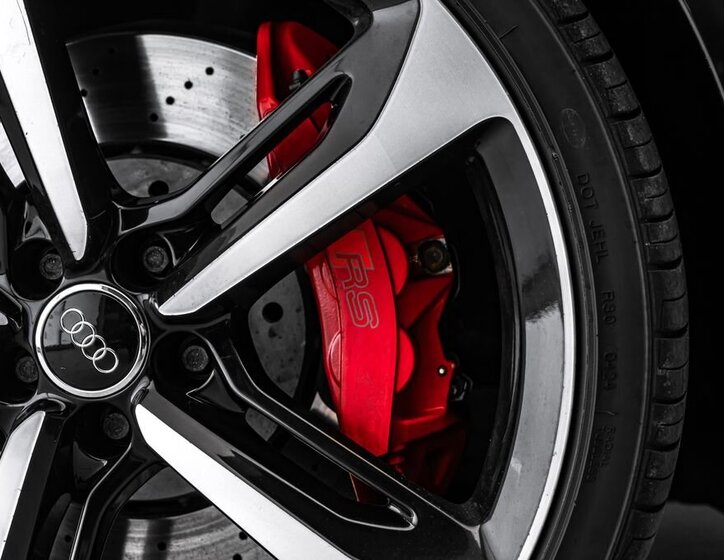 Audi RS7 Sedan / Limuzína 4,0 l 412 kw