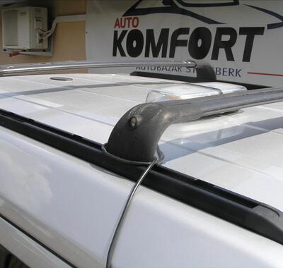 Land Rover Discovery 19