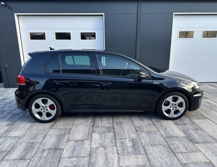 Volkswagen Golf Hatchback 2,0 l 155 kw