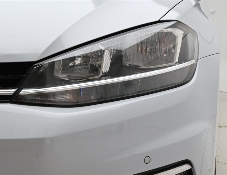 Volkswagen Golf Kombi 1,6 l 85 kw