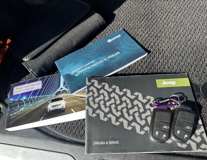 Jeep Grand Cherokee 39