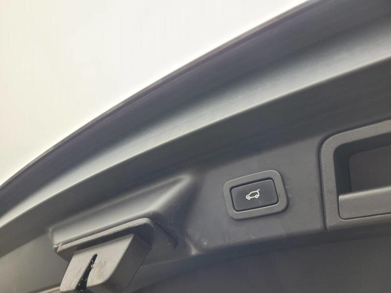 Land Rover Range Rover Velar SUV 3,0 l 221 kw