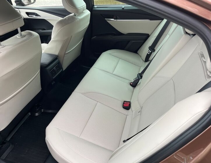 Toyota Camry Sedan 2,5 l 137 kw