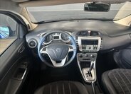Lancia Delta Hatchback 1,6 l 88 kw
