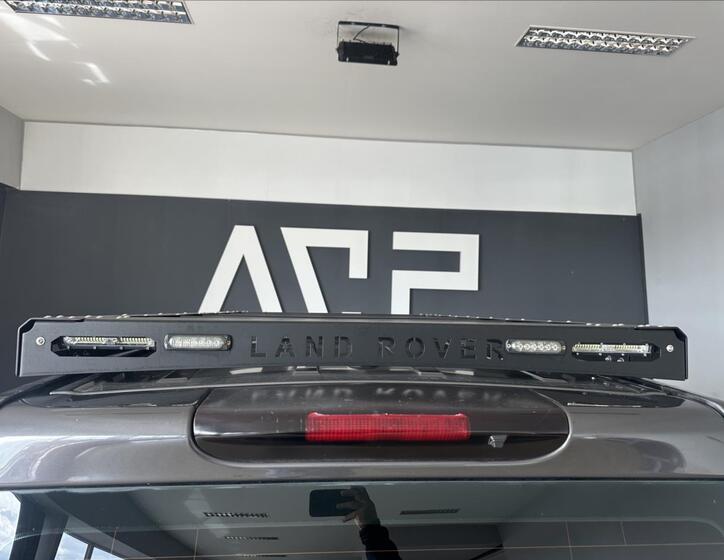 Land Rover Discovery 12