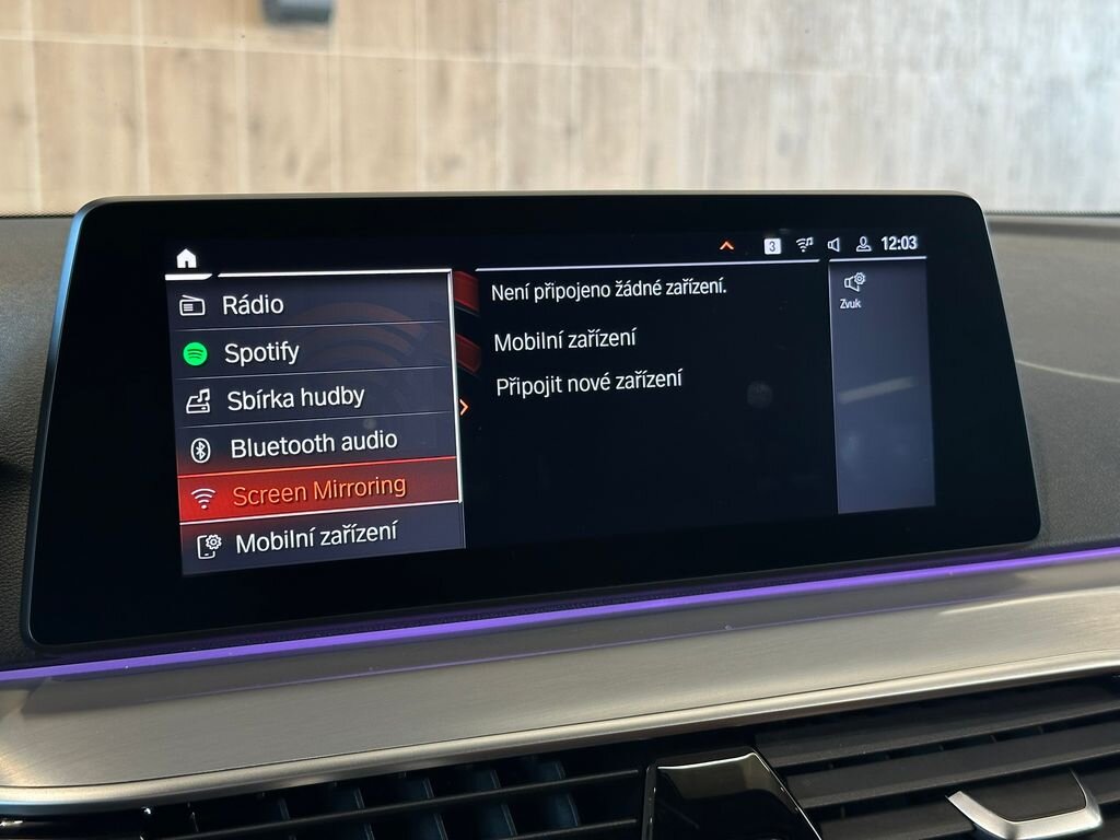 BMW Řada 5 Kombi 3,0 l 195 kw